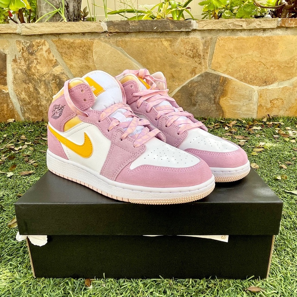 💖 Nike air Jordan 1 pink yellow shoes - Picture 3 of 4